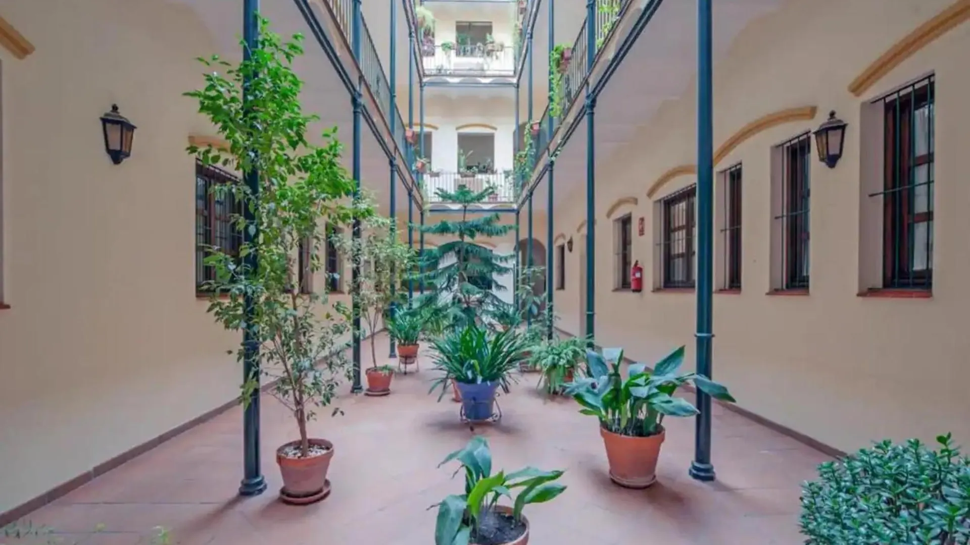 Monkeys Apartments Castilla Triana location